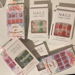 Bundle of 4 nail sets.